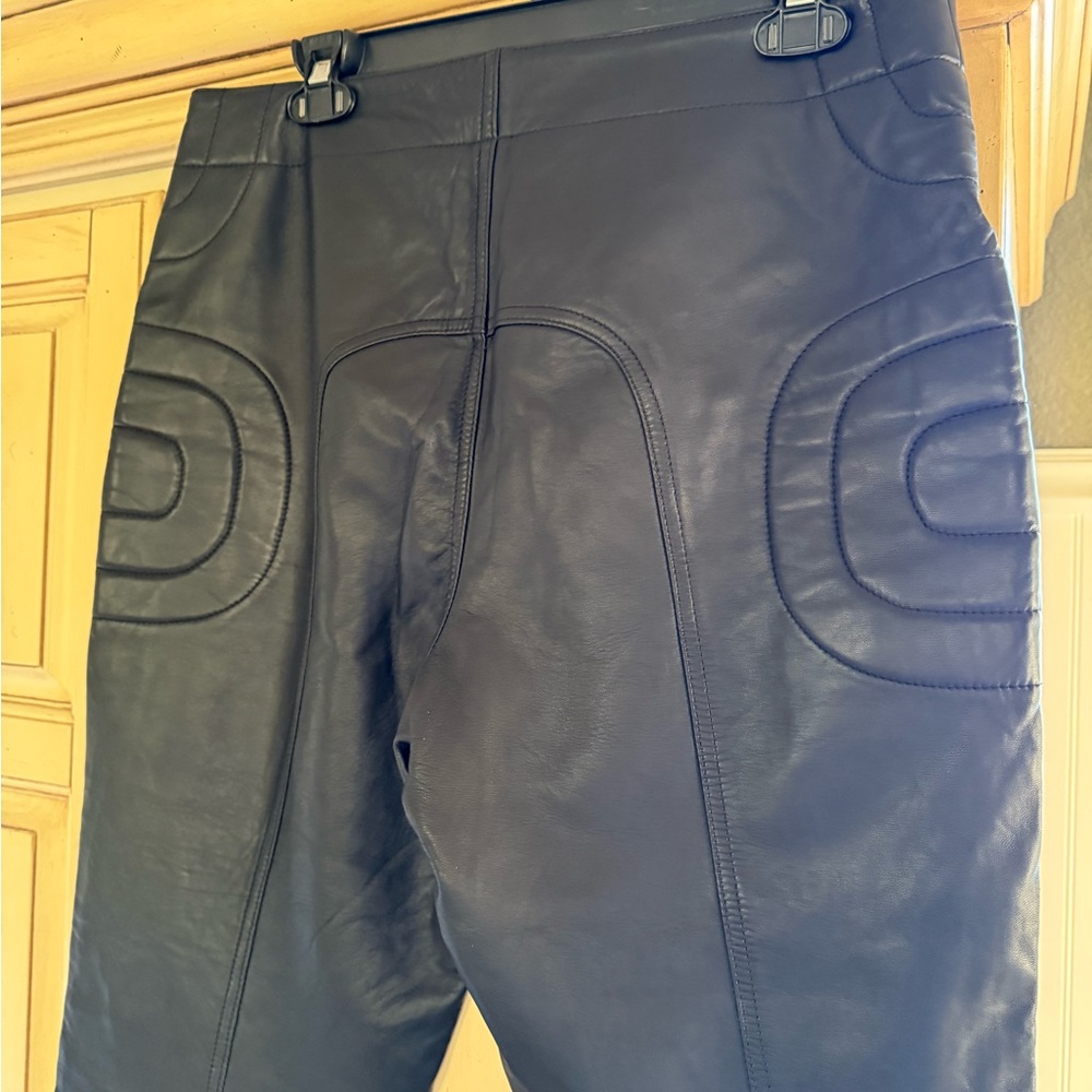 H&MOSCHINO leather pants size 42 never worn - Picture 6 of 8